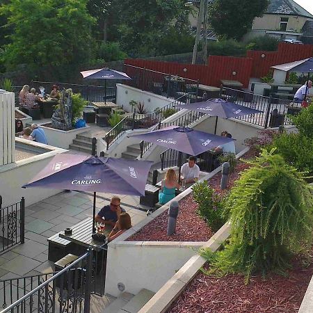 The Fountain Inn Hendy المظهر الخارجي الصورة